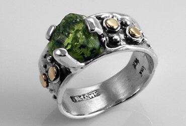 peridot rings